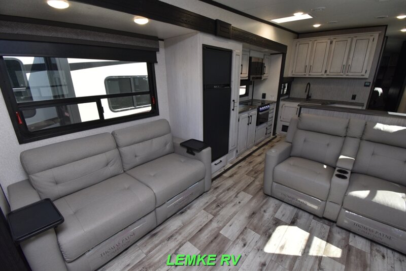 2022 K-Z Durango 290RLT   - Photo 23 - Rocklin, CA 95677