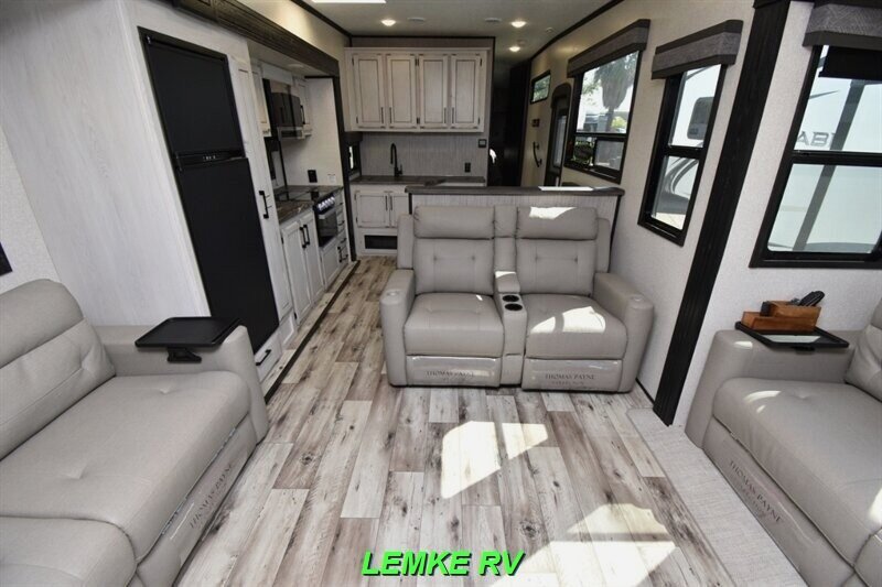 2022 K-Z Durango 290RLT   - Photo 5 - Rocklin, CA 95677