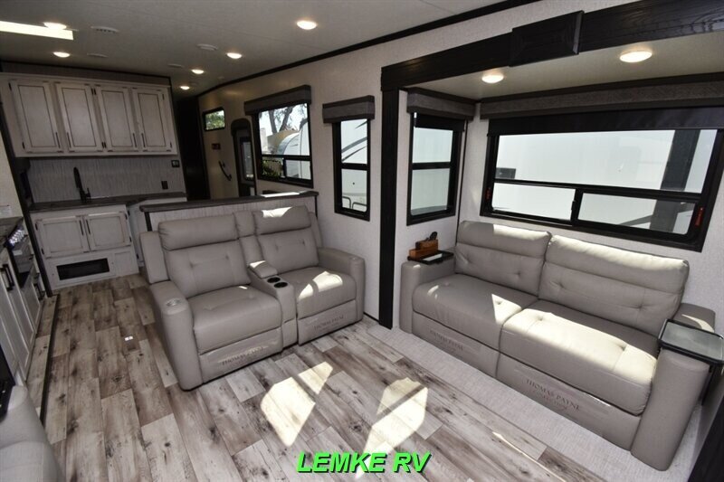 2022 K-Z Durango 290RLT   - Photo 22 - Rocklin, CA 95677