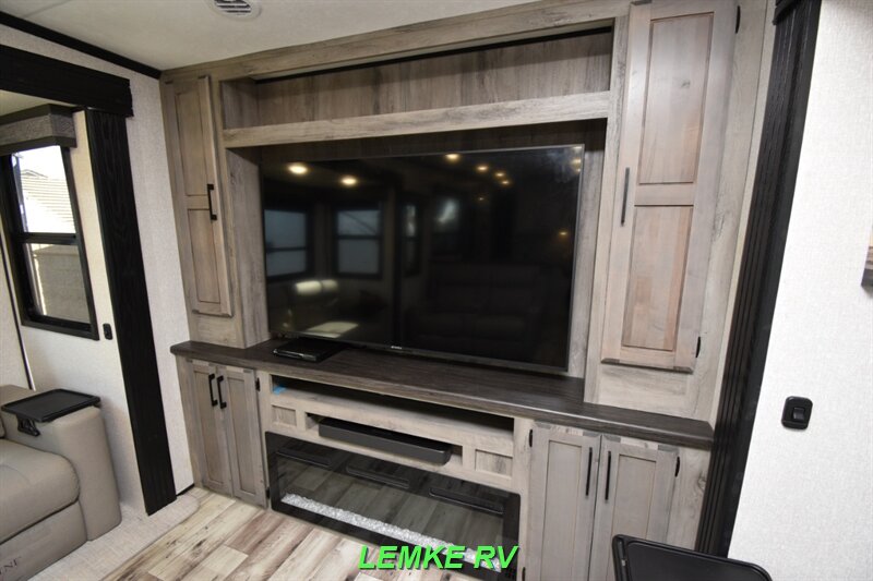 2022 K-Z Durango 290RLT   - Photo 20 - Rocklin, CA 95677