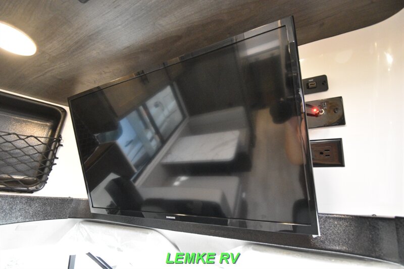 2023 Coachmen Cross Trail 20XG   - Photo 25 - Rocklin, CA 95677