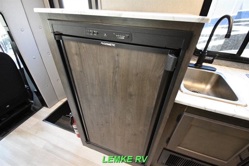 2023 Coachmen Cross Trail 20XG   - Photo 24 - Rocklin, CA 95677