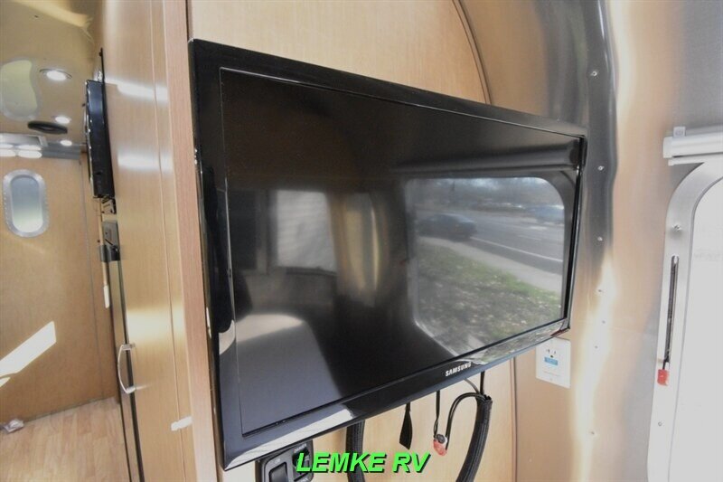 2016 Airstream Flying Cloud 23FB   - Photo 20 - Rocklin, CA 95677