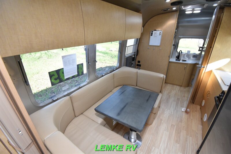 2016 Airstream Flying Cloud 23FB   - Photo 11 - Rocklin, CA 95677