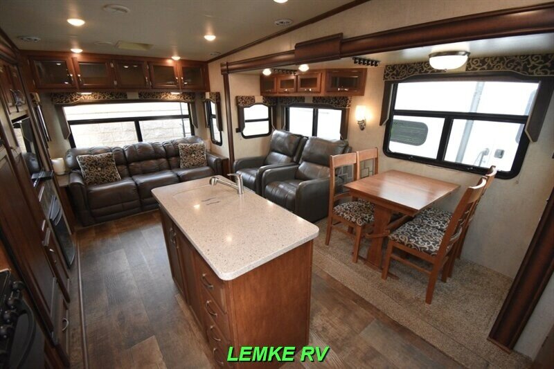 2016 K-Z Durango 281RLT   - Photo 9 - Rocklin, CA 95677