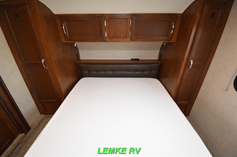 2016 K-Z Durango 281RLT   - Photo 17 - Rocklin, CA 95677