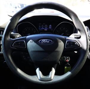 2016 Ford Focus SE   - Photo 42 - Tucson, AZ 85712