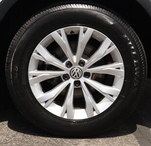 2018 Volkswagen Tiguan 2.0T SE 4Motion  AWD - Photo 20 - Tucson, AZ 85712