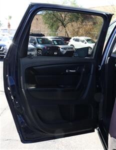 2017 Chevrolet Traverse LT   - Photo 32 - Tucson, AZ 85712