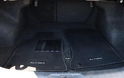 2019 Nissan Altima 2.5 SV   - Photo 14 - Tucson, AZ 85712