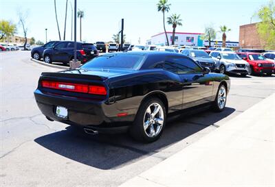 2013 Dodge Challenger SXT Plus   - Photo 16 - Tucson, AZ 85712