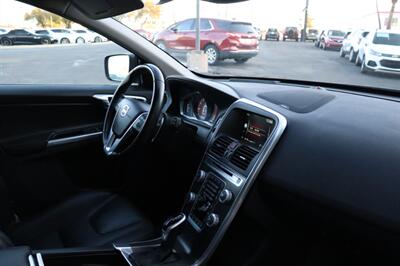 2015 Volvo XC60 T6 Drive-E Platinum  (midyear release) - Photo 32 - Tucson, AZ 85712
