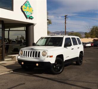 2014 Jeep Patriot Altitude Edition   - Photo 2 - Tucson, AZ 85712