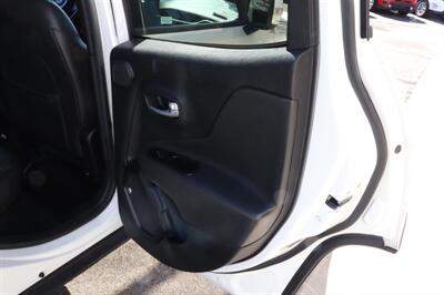 2019 Jeep Renegade Latitude  Customer Preferred Package 22P - Photo 25 - Tucson, AZ 85712