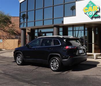 2020 Jeep Cherokee Latitude Plus  4X4 - Photo 7 - Tucson, AZ 85712