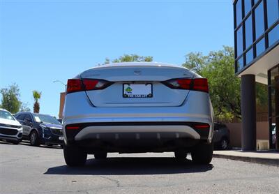 2021 Nissan Altima 2.5 SV   - Photo 10 - Tucson, AZ 85712