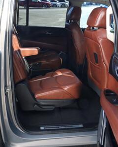 2017 Cadillac Escalade ESV Premium Luxury  4x4 - Photo 30 - Tucson, AZ 85712