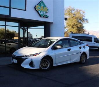 2020 Toyota Prius Prime LE   - Photo 4 - Tucson, AZ 85712