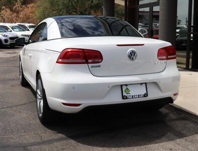 2014 Volkswagen Eos Executive SULEV   - Photo 8 - Tucson, AZ 85712