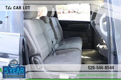 2016 Honda Odyssey SE  3rd ROW SEATING - Photo 32 - Tucson, AZ 85712