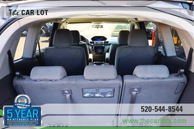 2016 Honda Odyssey SE  3rd ROW SEATING - Photo 19 - Tucson, AZ 85712