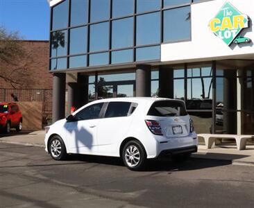 2020 Chevrolet Sonic LT   - Photo 7 - Tucson, AZ 85712