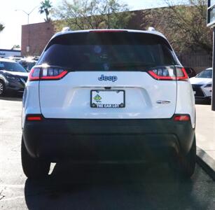 2020 Jeep Cherokee Latitude Plus   - Photo 9 - Tucson, AZ 85712
