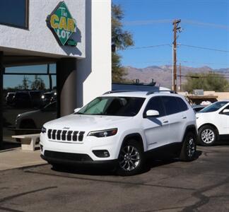 2020 Jeep Cherokee Latitude Plus   - Photo 2 - Tucson, AZ 85712