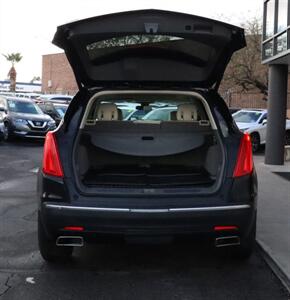 2019 Cadillac XT5 Luxury  AWD - Photo 12 - Tucson, AZ 85712