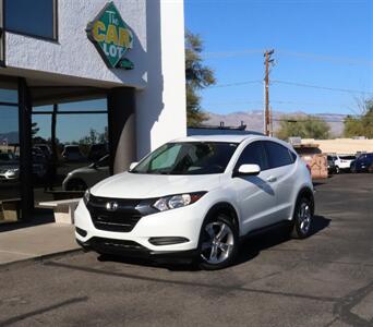 2018 Honda HR-V LX   - Photo 2 - Tucson, AZ 85712
