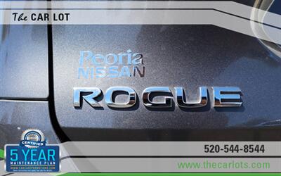 2016 Nissan Rogue SL  Premium Package - Photo 13 - Tucson, AZ 85712
