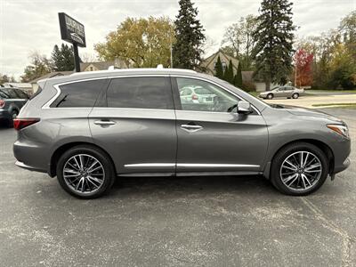 2017 INFINITI QX60   - Photo 8 - Lannon, WI 53046