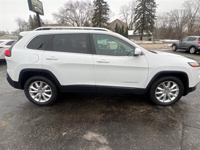 2015 Jeep Cherokee Limited   - Photo 8 - Lannon, WI 53046