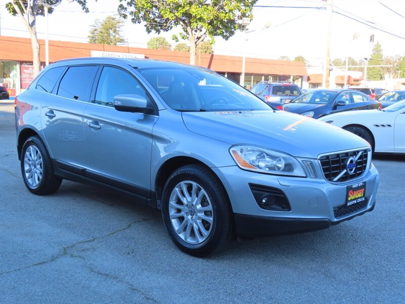 2010 Volvo XC60 T6 AWD  