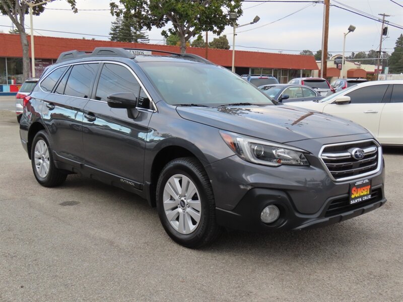 2018 Subaru Outback 2.5i Premium   - Photo 1 - Santa Cruz, CA 95062