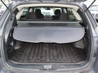 2018 Subaru Outback 2.5i Premium - Photo 44 - Santa Cruz, CA 95062