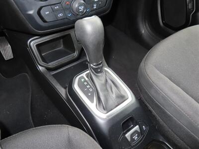 2018 Jeep Renegade Altitude   - Photo 19 - Santa Cruz, CA 95062