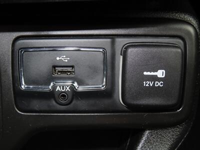 2018 Jeep Renegade Altitude   - Photo 17 - Santa Cruz, CA 95062