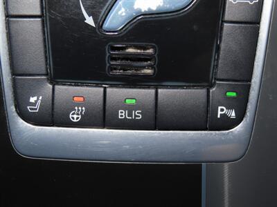 2014 Volvo XC60 T6 R-Design AWD Platinum - Photo 17 - Santa Cruz, CA 95062