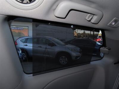 2017 Toyota Sienna LE 8-Passenger - Photo 35 - Santa Cruz, CA 95062