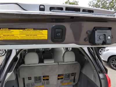 2013 Toyota Sienna XLE 8-Passenger   - Photo 45 - Santa Cruz, CA 95062