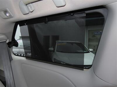 2013 Toyota Sienna XLE 8-Passenger   - Photo 43 - Santa Cruz, CA 95062