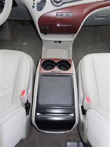 2013 Toyota Sienna XLE 8-Passenger   - Photo 15 - Santa Cruz, CA 95062