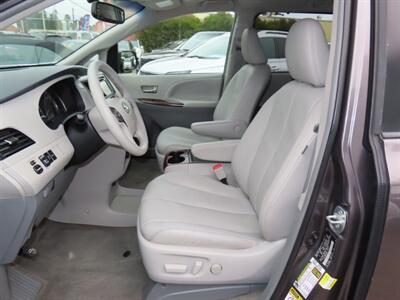 2013 Toyota Sienna XLE 8-Passenger   - Photo 6 - Santa Cruz, CA 95062