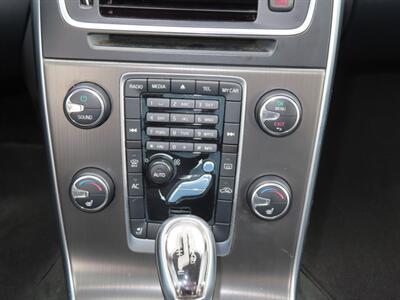 2013 Volvo S60 T5 AWD Premier   - Photo 23 - Santa Cruz, CA 95062