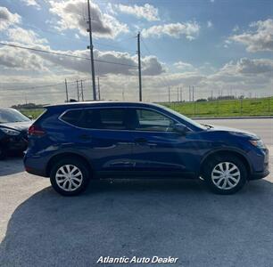 2018 Nissan Rogue S   - Photo 6 - Miami, FL 33178