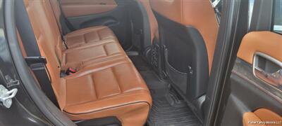 2012 Jeep Grand Cherokee Overland  SUMMIT - Photo 12 - Clackamas, OR 97015