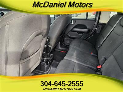 2019 Jeep Wrangler Unlimited Sahara   - Photo 11 - Ronceverte, WV 24970