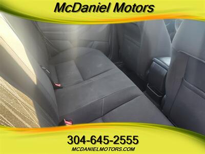 2015 Ford Focus SE - Photo 10 - Ronceverte, WV 24970