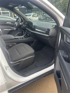 2024 Chevrolet Traverse LS   - Photo 10 - Newport, KY 41071